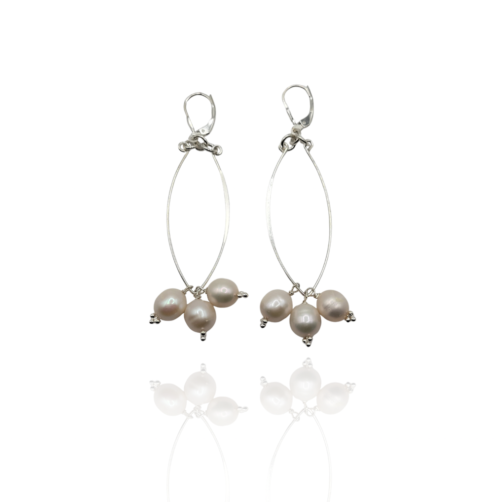 Triple Pearl oval Earrings