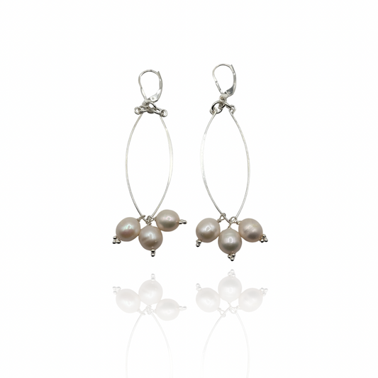 Triple Pearl oval Earrings